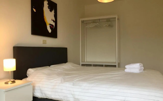 Rustig appartement met zeezicht dicht bij het centrum