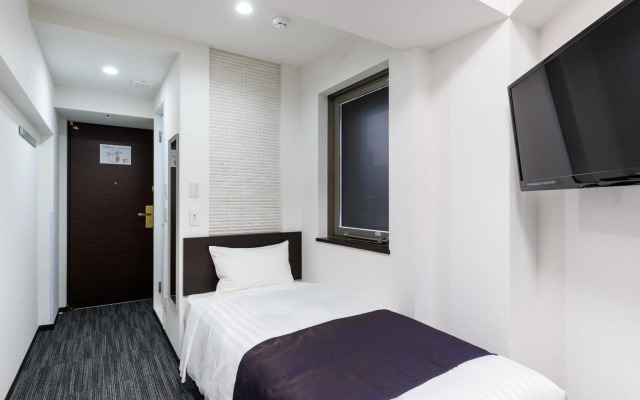 Shimbashi Urban Hotel