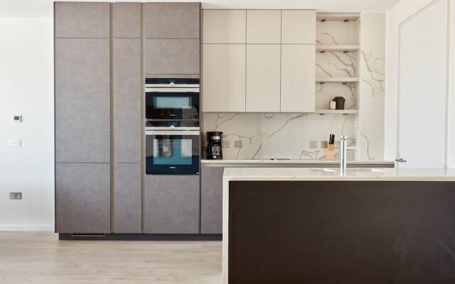 Sonder by Marriott Bonvoy Britain Quay Apartments Grand Canal Square