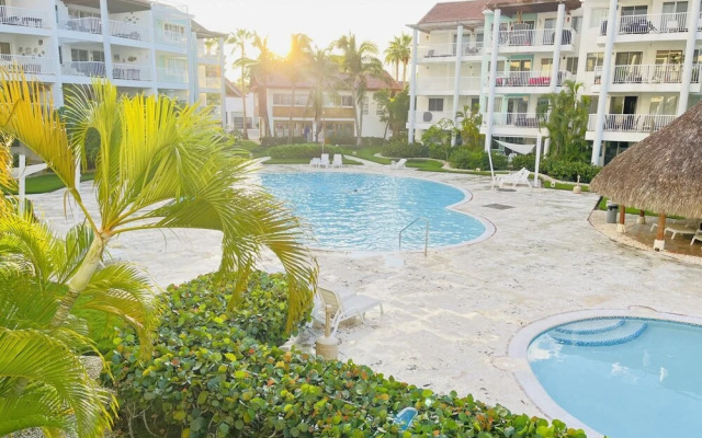 Beauty Pool Views Aparment With Private Beach O201