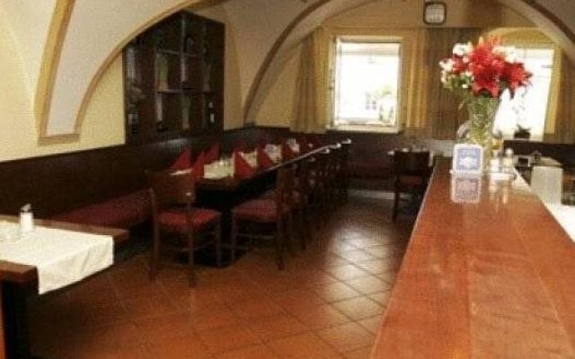 Hotel Vinothek Schwarzer Adler