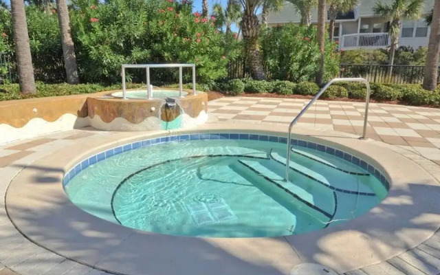 Harbor Landing B0402