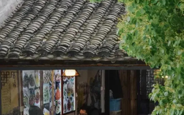 Xitang Yunlaiji Riverside Art Hotel (Xitang Guzhen Store)