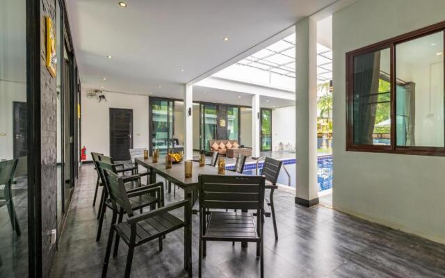 4 Bedroom Modern Pool Villa! (BL10)