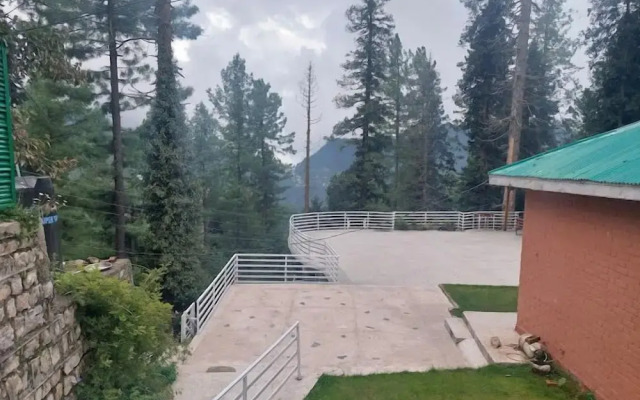 Lalazar guest house nathia gali