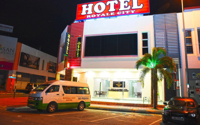 Royale City Hotel