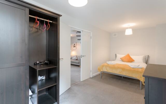 Gorgeous 3 Bedroom Apartment in Paddington