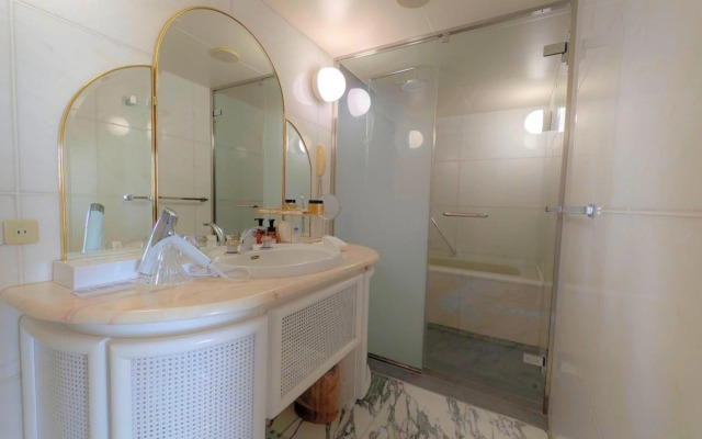 Premier Hotel Nakajima Park Sapporo