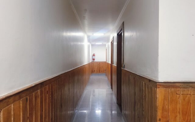 Oyo 6962 Hotel Wood Castle