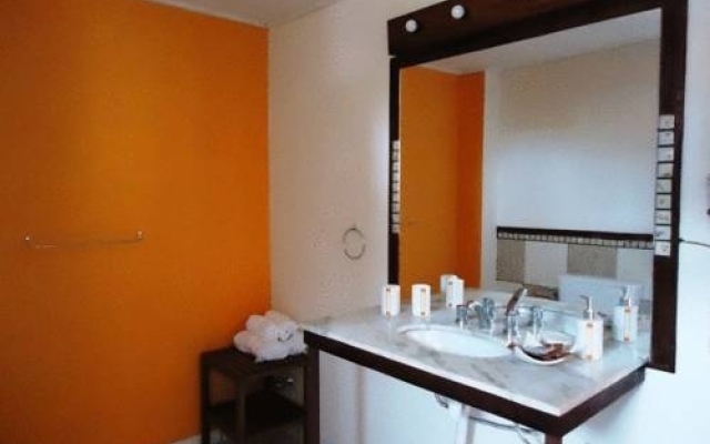 Passaros Suite Hotel