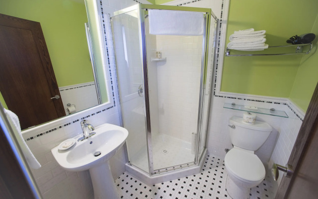 Hume Hotel & Spa