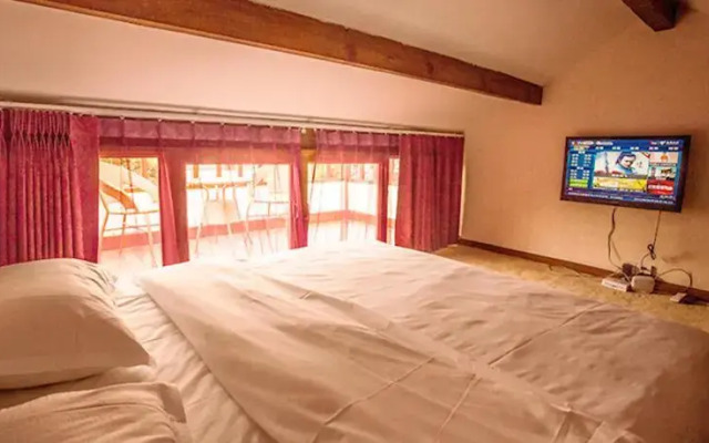 Lijiang Golden Sunshine Boutique Hotel