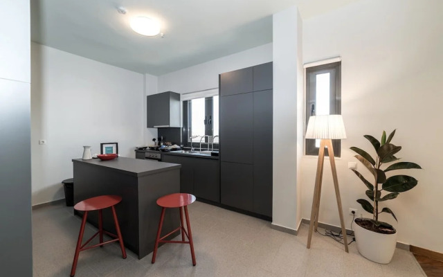 Zoia The Hill 8 Athens City Center