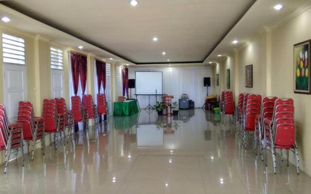 Tulip Inn Tomohon