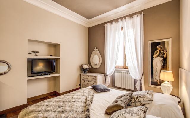 Spanish Steps Miracle Suite