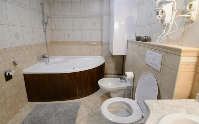 HR Apartmanház