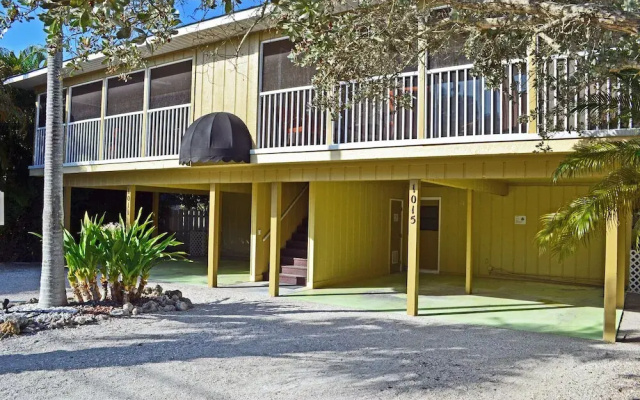 Holiday House 2