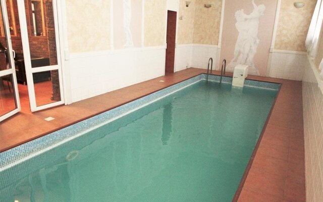 Купеческий Дом