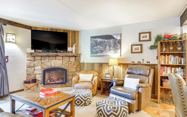 Breck Ski-in/ski-out Condo Near Main Street!