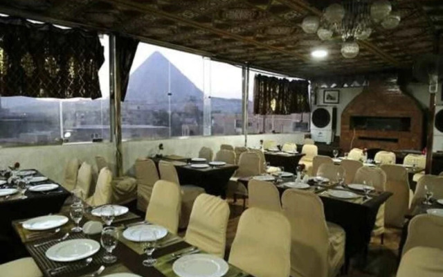 Al-Fayed Pyramids Inn