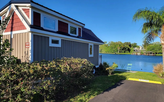 Orlando Lakefront Tiny House Community