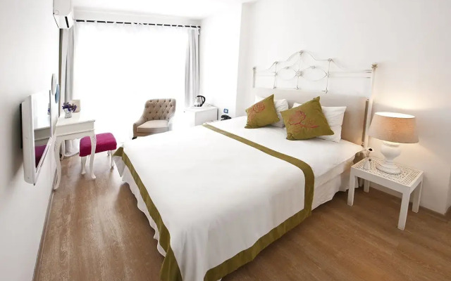 Sade Alacati Hotel