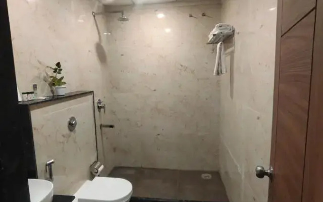 Saptarushi Bonanza Inn