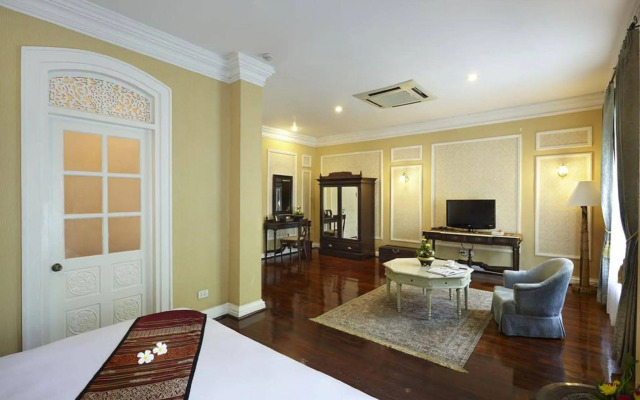 Villa Santi Hotel