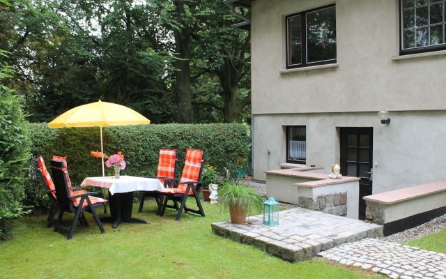 Charming Apartment in Kropelin With Barbecue