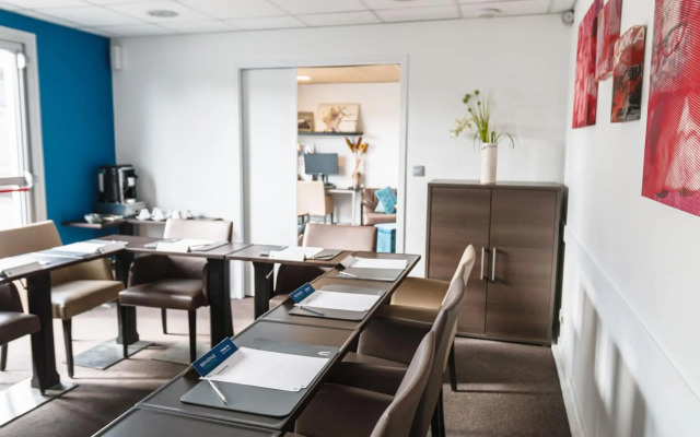 Hotel Campanile Lyon Est - Bron Eurexpo
