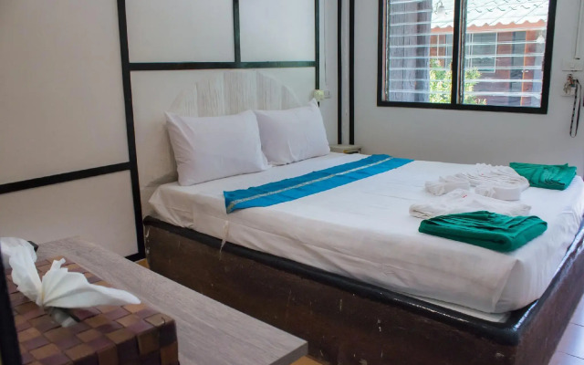 Phi Phi Nice Beach Resort