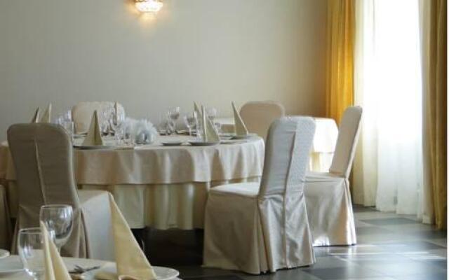 Brigantine Hotel