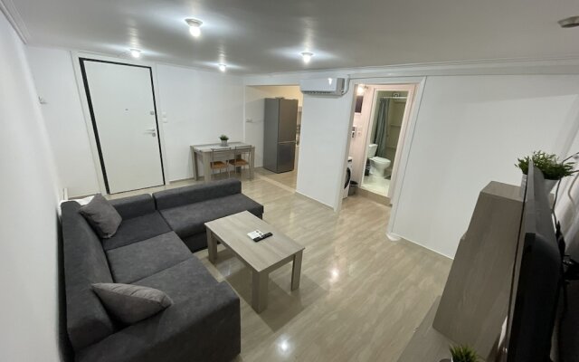 Charming 2-bed Apartment in Kallithea