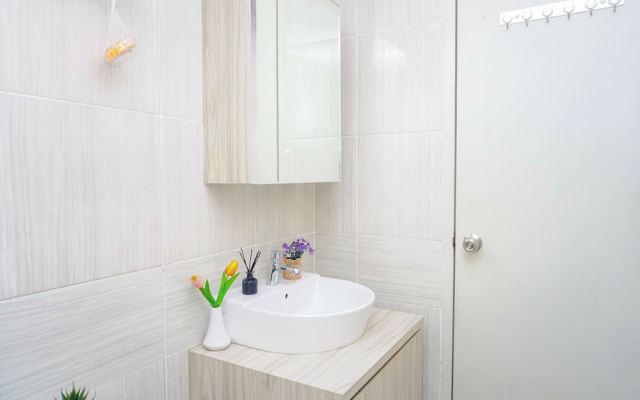 Comfy And Homely Space 2Br At Apartment Vasanta Innopark