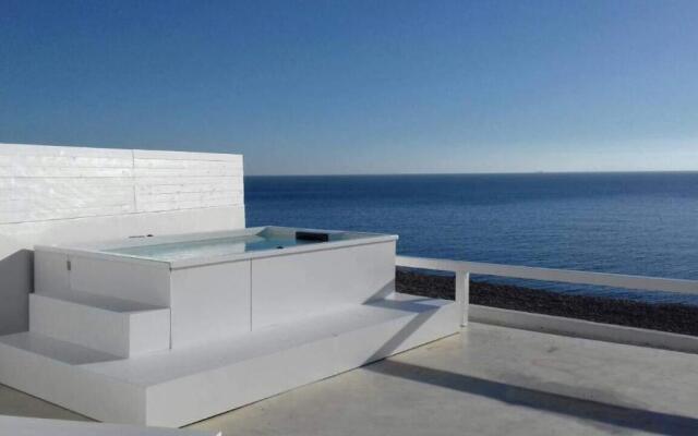 Infinite Blue Luxury Suites