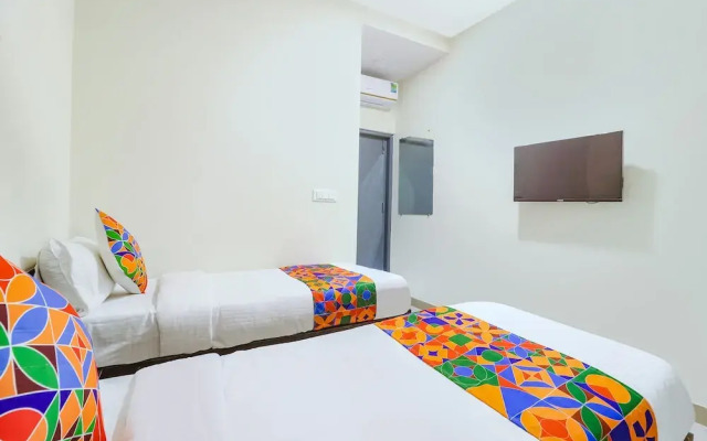 Fabexpress Athasri Inn Hsr