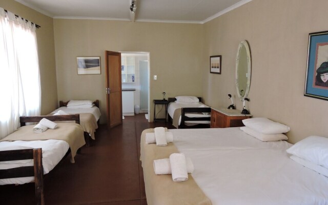 Savanna Guest Farm