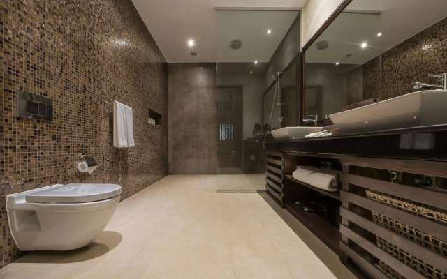 Residence by Uga Escapes