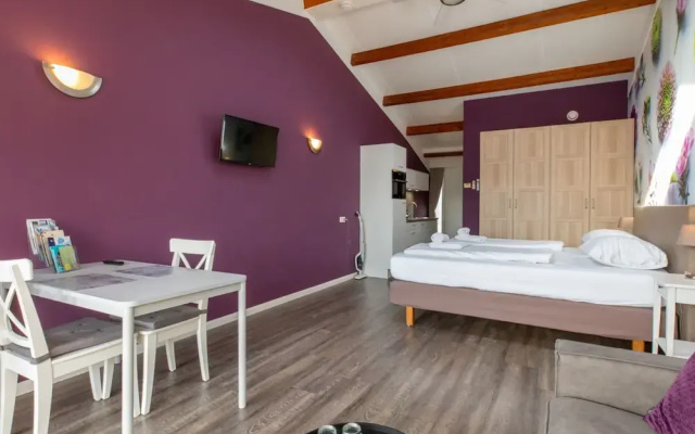 Stylish Zeeland Stay BBQ