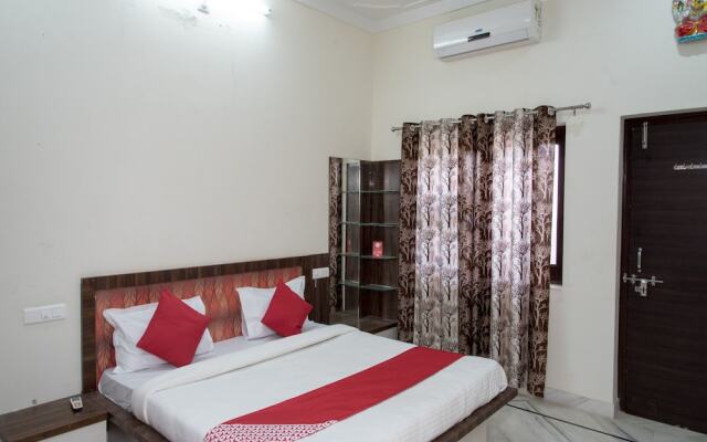 OYO 13330 Home Modern 2BHK Pratap Nagar