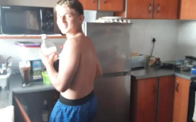 Breezy Seaview- 8 Sleeper unit, On the Beach- Afsaal