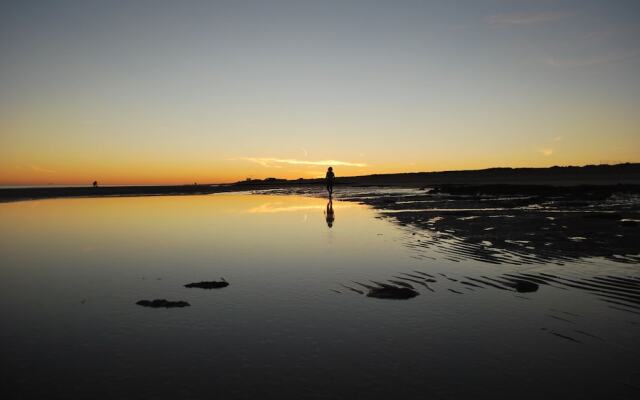 Encanto Living 0504 -2BR by Kivoya