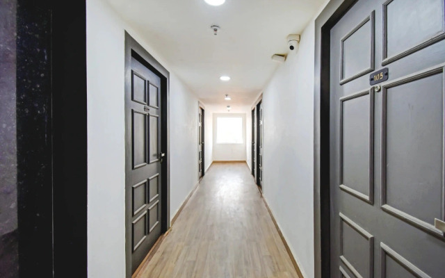 The Royal Retreat by OYO Rooms