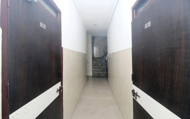 OYO 19318 Jn Residency