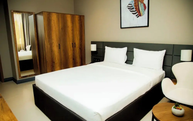 New Amaan Hotel