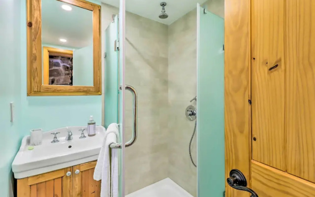 Cozy Tannersville Gem - Ski, Hike, Explore!