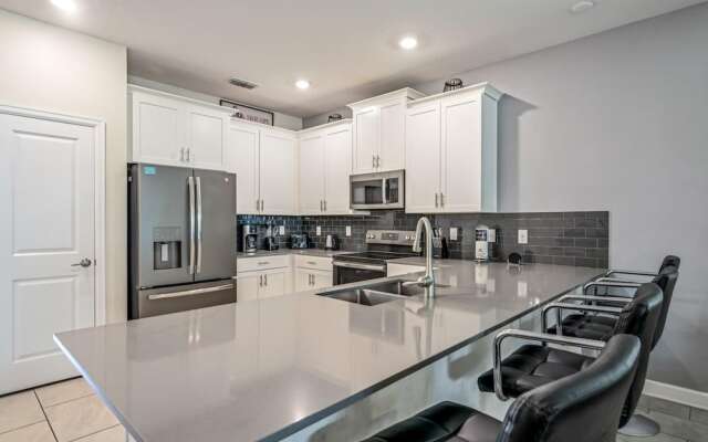 Family Paradise Space Themed Perfect Location