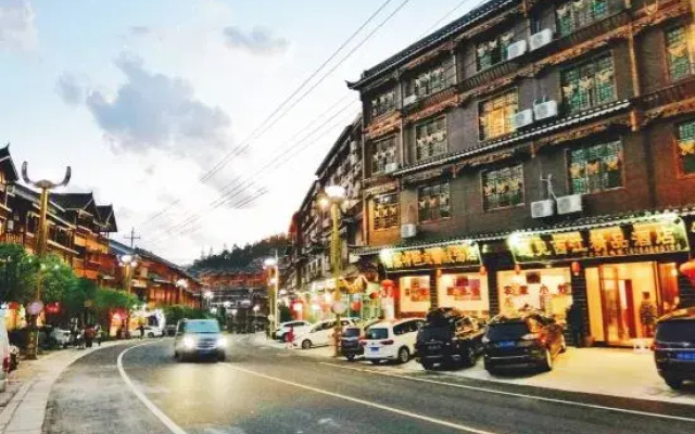 Leishan meets Xijiang Boutique Hotel