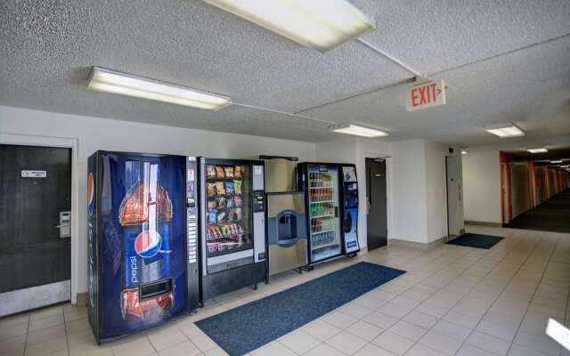 Motel 6 Council Bluffs, IA - Omaha East