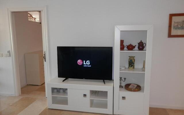Marbella 2000 Elegant Apartment